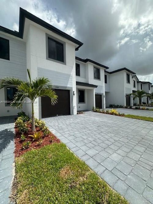 19109-19109 Sw 344th Ter, Homestead, FL, 33034-5440 | Card Image