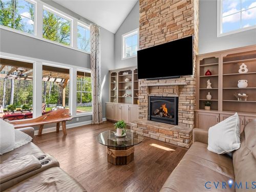 8313 Mckibben Dr, Chesterfield, VA, 23838-5517 | Card Image