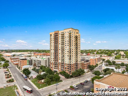 apt-505-215 Center St, San Antonio, TX, 78202-2760 | Card Image