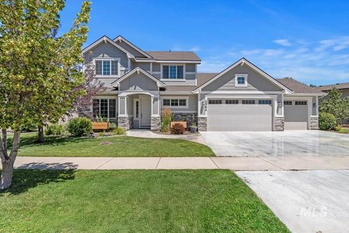 2562 E Taormina Dr, Meridian, ID, 83642-5182 | Card Image