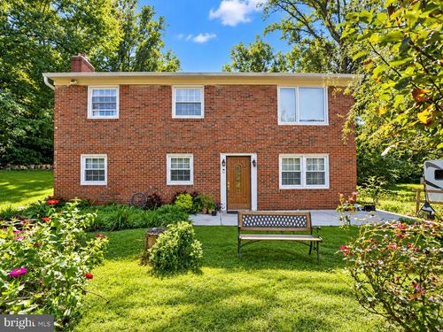 7045 Yates Ford Rd, MANASSAS, VA, 20111-3903 | Card Image