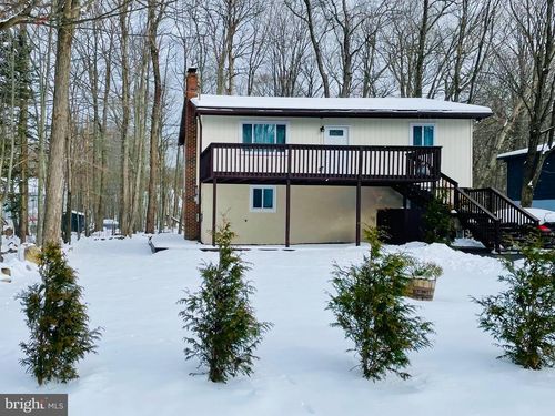 9071 Idlewild Dr, Tobyhanna, PA, 18466-3806 | Card Image