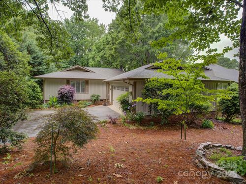 8 Sunrise Point Rd, Lake Wylie, SC, 29710-9228 | Card Image