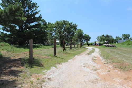 12318 Us Highway 283, Sayre, OK, 73662-8804 | Card Image