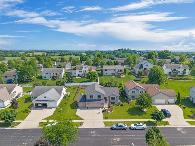 301 Melissa Lane, Home with 3 bedrooms, 3 bathrooms and null parking in Cottage Grove WI | Image 10