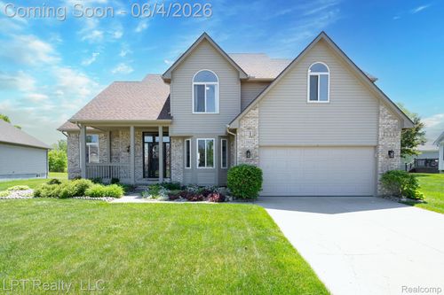 1366 Hidden Wood Ct, Grand Blanc, MI, 48439-2529 | Card Image