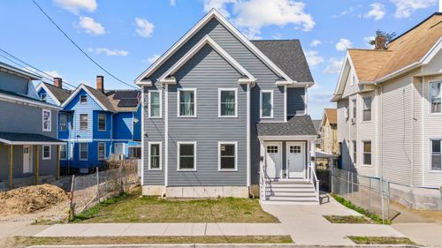 195 Arctic St, Bridgeport, CT, 06608-1829 | Card Image
