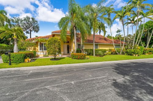 1090 Sw 156th Ave, Pembroke Pines, FL, 33027-2237 | Card Image