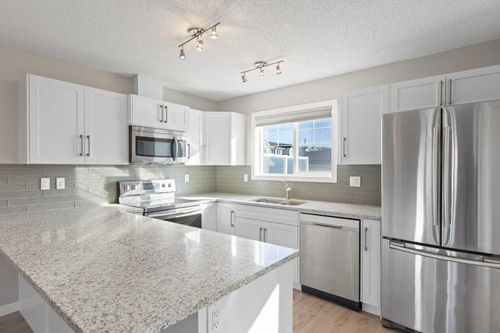 276 Sunset Rd, Cochrane, AB, T4C0Z8 | Card Image