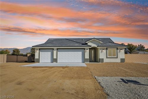 3141 S Burning Tree Ct, Pahrump, NV, 89048-6775 | Card Image