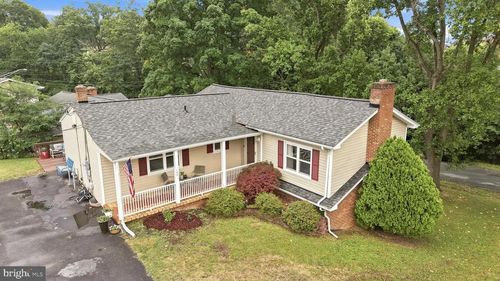 145 Wilkins Dr, WINCHESTER, VA, 22602-6034 | Card Image