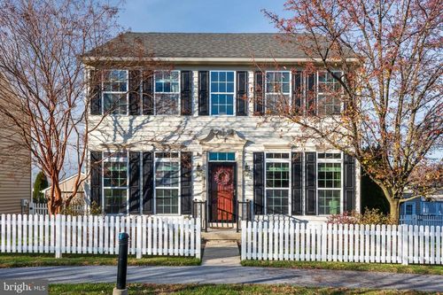 812 Wren Ln, COCHRANVILLE, PA, 19330-9433 | Card Image