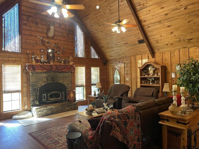 22233 County Road 223, House other with 4 bedrooms, 3 bathrooms and null parking in Arp TX | Image 11