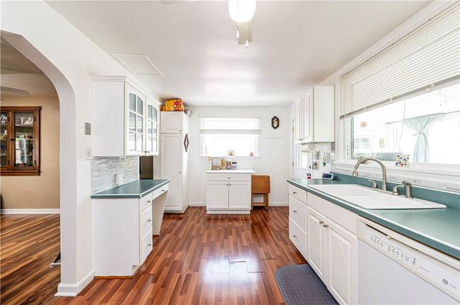 2216 Keystone Ave, House other with 3 bedrooms, 2 bathrooms and 1 parking in Hempfield Twp - WML PA | Image 32