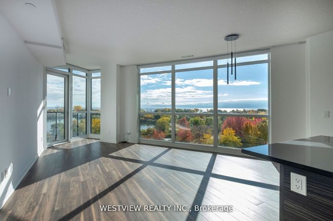 504 - 59 Annie Craig Dr, Condo with 2 bedrooms, 2 bathrooms and 1 parking in Etobicoke ON | Image 4
