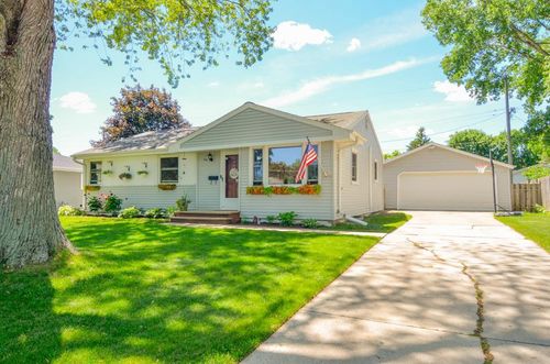 614 Karl Street, ALLOUEZ, WI, 54301 | Card Image
