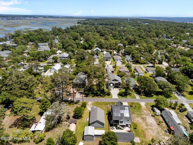 233 Ne 70 Th St, House other with 3 bedrooms, 2 bathrooms and null parking in Oak Island NC | Image 51