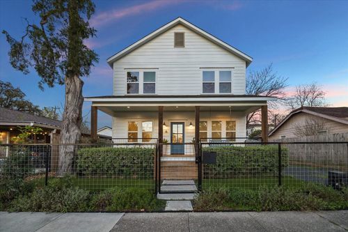 910 Northwood St, Houston, TX, 77009-3704 | Card Image