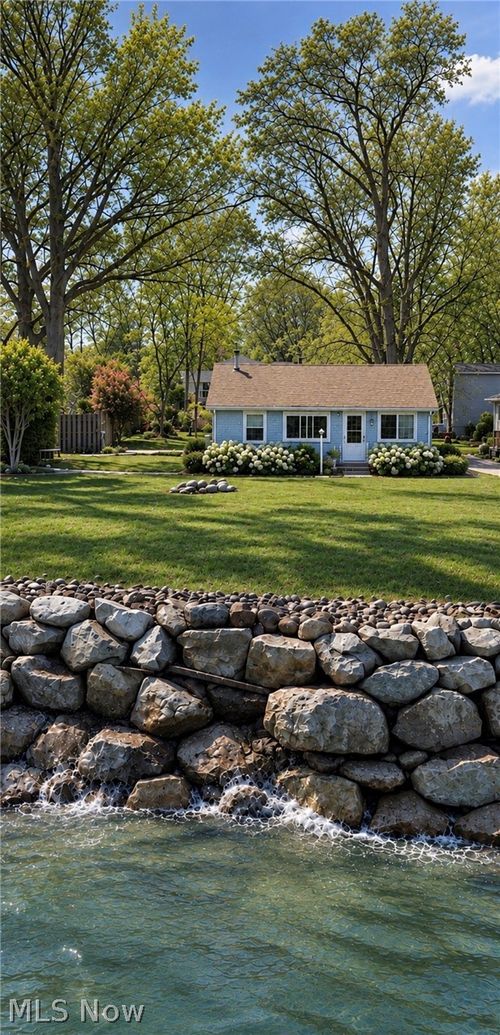 4532 Edgewater Dr, Sheffield Lake, OH, 44054-1305 | Card Image