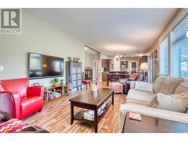 189 Resolute Rd, House other with 2 bedrooms, 3 bathrooms and null parking in Kaleden BC | Image 8