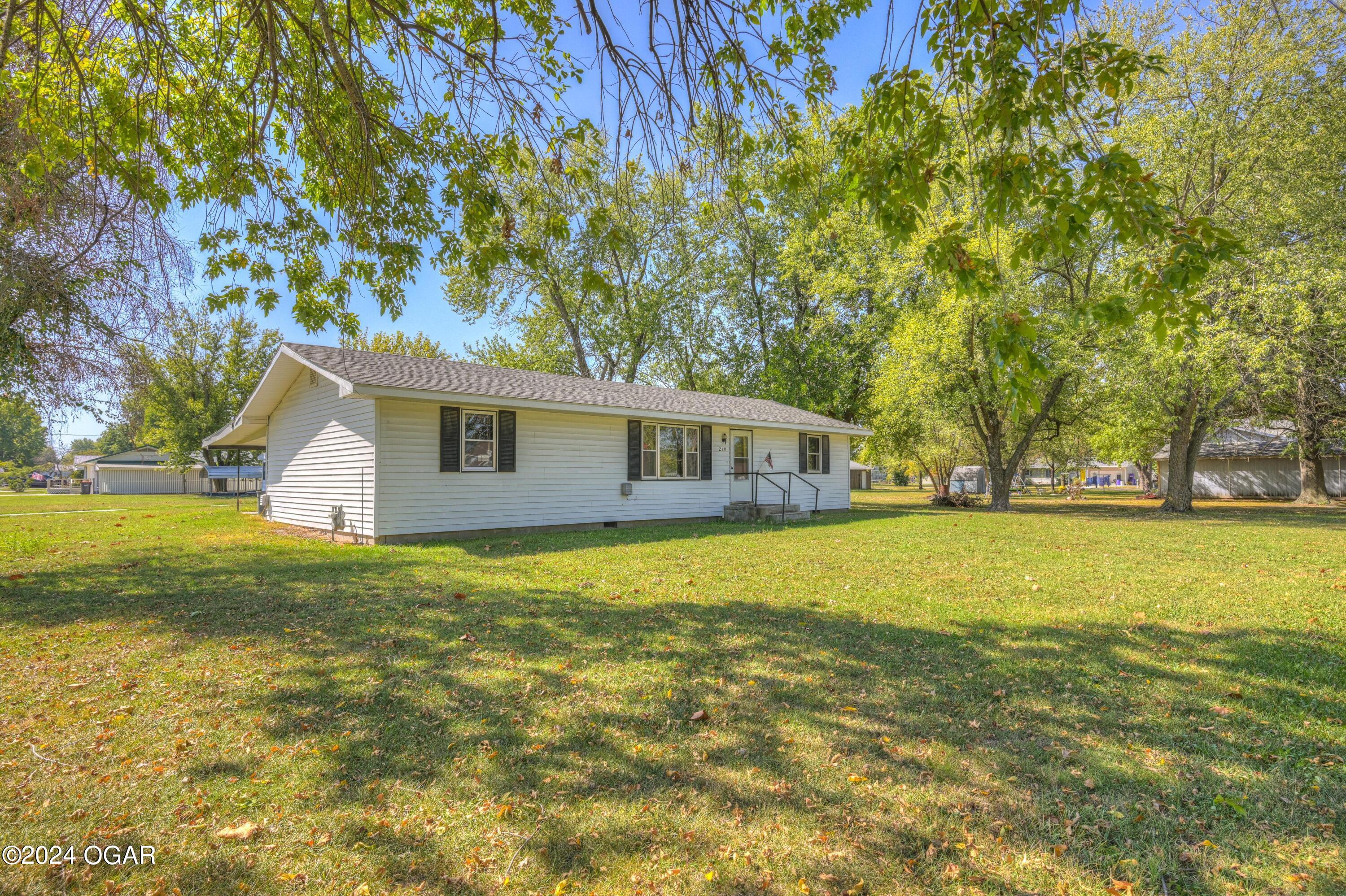 Easy St, Jasper, MO 64755