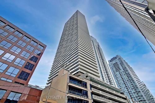 1705-2221 Yonge St, Toronto, ON, M4S0B8 | Card Image