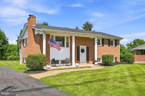 4802 Valley Pike, STEPHENS CITY, VA, 22655 | Card Image