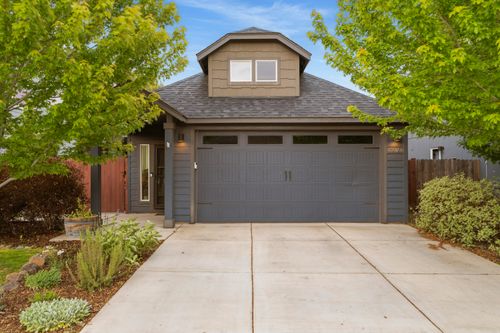 62856 Ne Nolan St, Bend, OR, 97701-7355 | Card Image