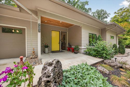 7493 E Rush Ridge Rd, Bloomington, IN, 47401-9732 | Card Image