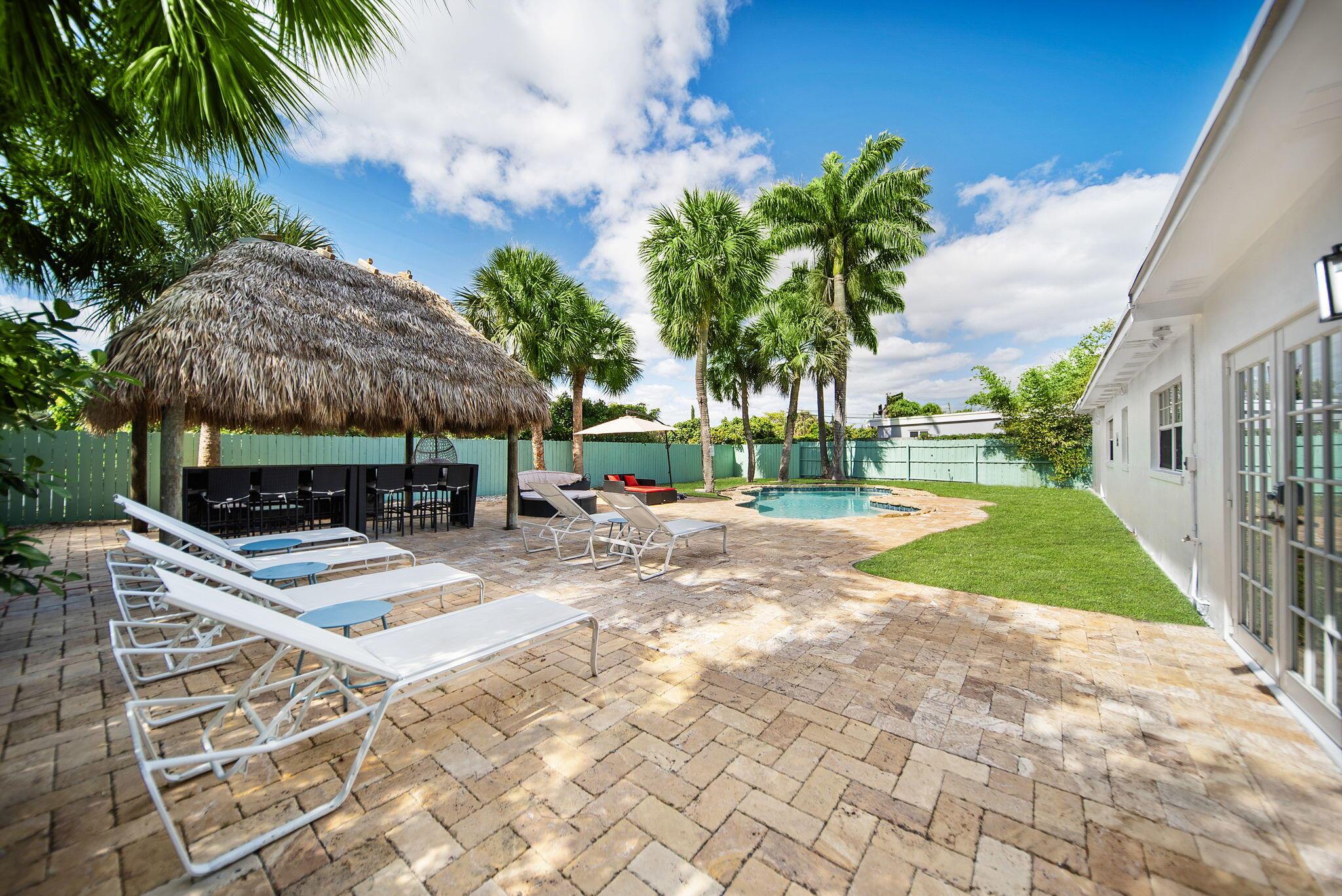 18th Ave, Lake Worth, FL 33460
