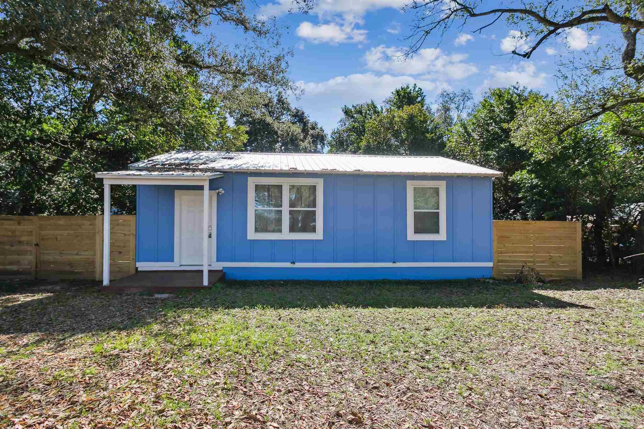 Pelham Rd, Pensacola, FL 32507