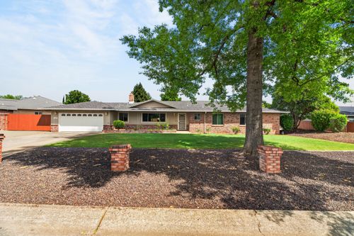 7137 Granada Drive, Redding, CA, 96002 | Card Image