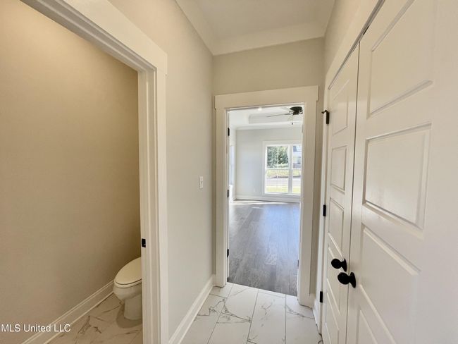 Master Linen Closet | Image 11