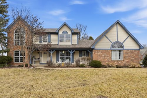 492 Patricia Ct, Grayslake, IL, 60030-1564 | Card Image