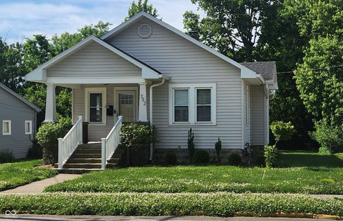 732 E Seminary St, Greencastle, IN, 46135-1820 | Card Image
