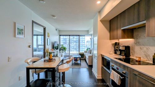 808-17 Bathurst St, Toronto, ON, M5V0N1 | Card Image