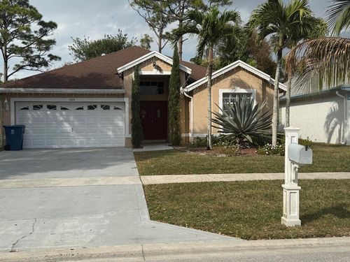 109 Belmont Dr, Royal Palm Beach, FL, 33411-8272 | Card Image