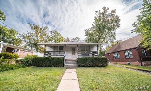 2446 Charlack Ave, Overland, MO, 63114-4804 | Card Image