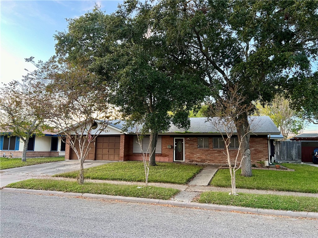Williamson Pl, Corpus Christi, TX 78411