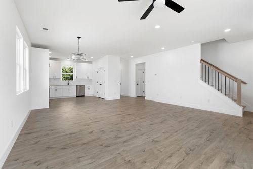 425 Ambiance Ct, Spartanburg, SC, 29301-4239 | Card Image