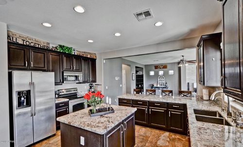 16183 W Crenshaw St, Surprise, AZ, 85379-4662 | Card Image