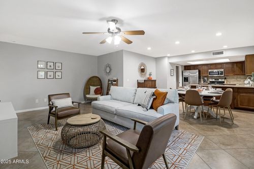 5803 S Kenwood Ln, Tempe, AZ, 85283-2307 | Card Image