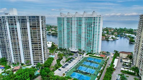 apt-2203-20201 E Country Club Dr, Aventura, FL, 33180-3288 | Card Image
