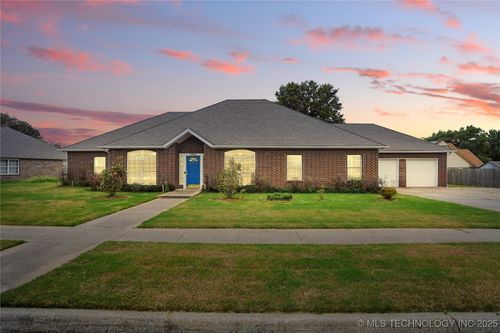 13846 S Nyssa Pl, Glenpool, OK, 74033-3181 | Card Image