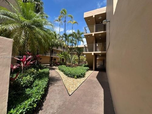 110-10975 Sw 107th St, Miami, FL, 33176 | Card Image