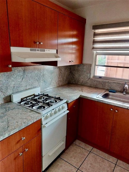 apt-22c-6850 W 14th Ct, Hialeah, FL, 33014-4547 | Card Image