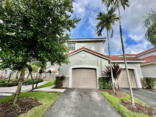 3877-3877 San Simeon Cir, Weston, FL, 33331-5056 | Card Image