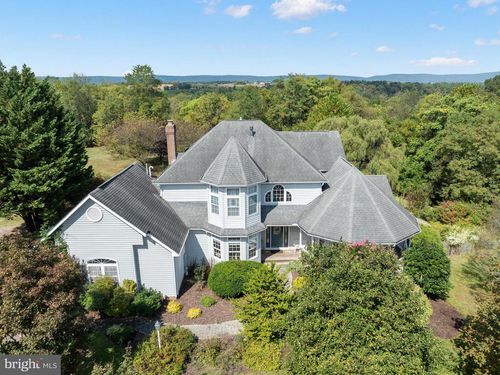 2634 Point Of Rocks Rd, Knoxville, MD, 21758-8905 | Card Image