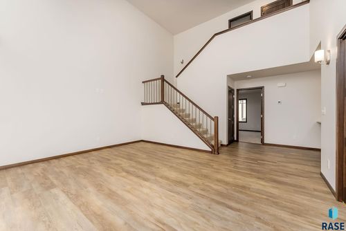 6133 S Bison Pl Place, Sioux Falls, SD, 57108 | Card Image