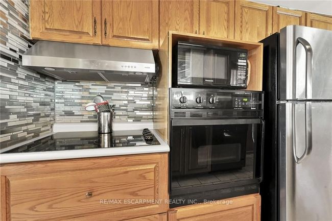135 Nash Rd N, House other with 3 bedrooms, 2 bathrooms and 5 parking in Hamilton ON | Image 17